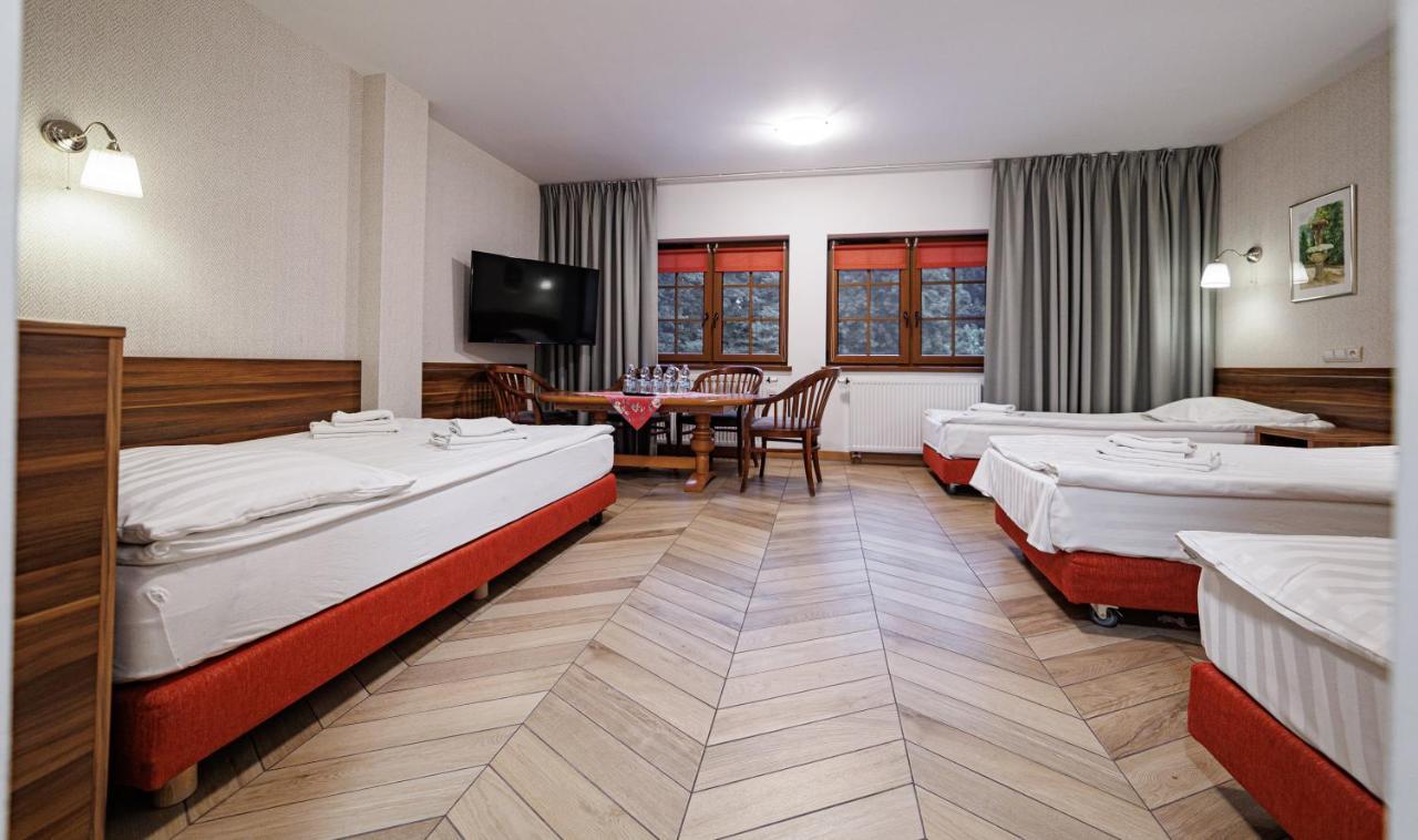 Inn Lesne Patio *